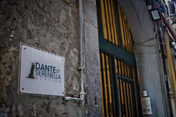 Dante & Serenella Station Naples Exterior photo